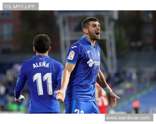 西甲精彩对决切尔西与本菲卡战平数据分析揭示比赛亮点与关键时刻