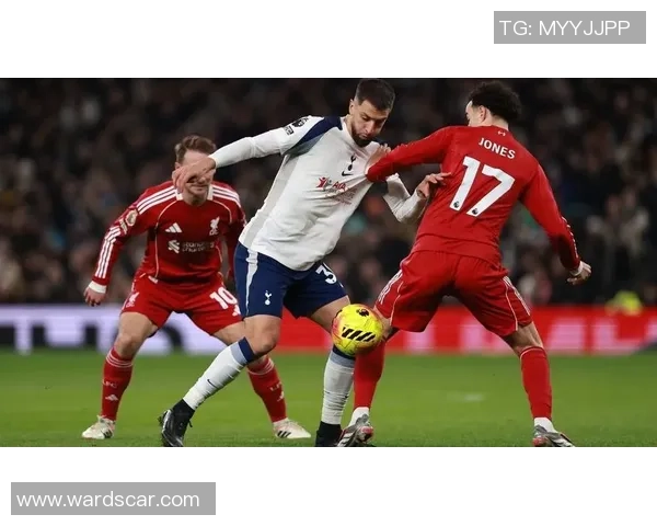 德甲激战:利物浦险胜阿森纳乌龙球成关键瞬间战术解析