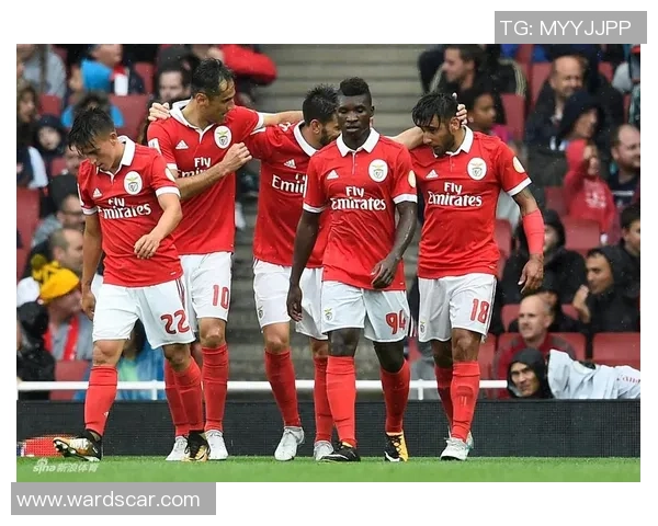 欧联杯阿森纳与本菲卡战平乌龙球引发全场热议十大精彩进球回顾